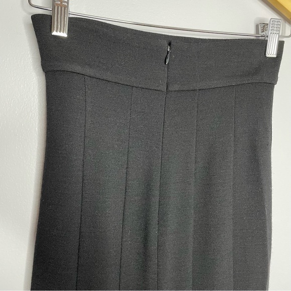 Dolce & Gabbana Black Knee Length Black Pencil Skirt - Picture 2 of 9